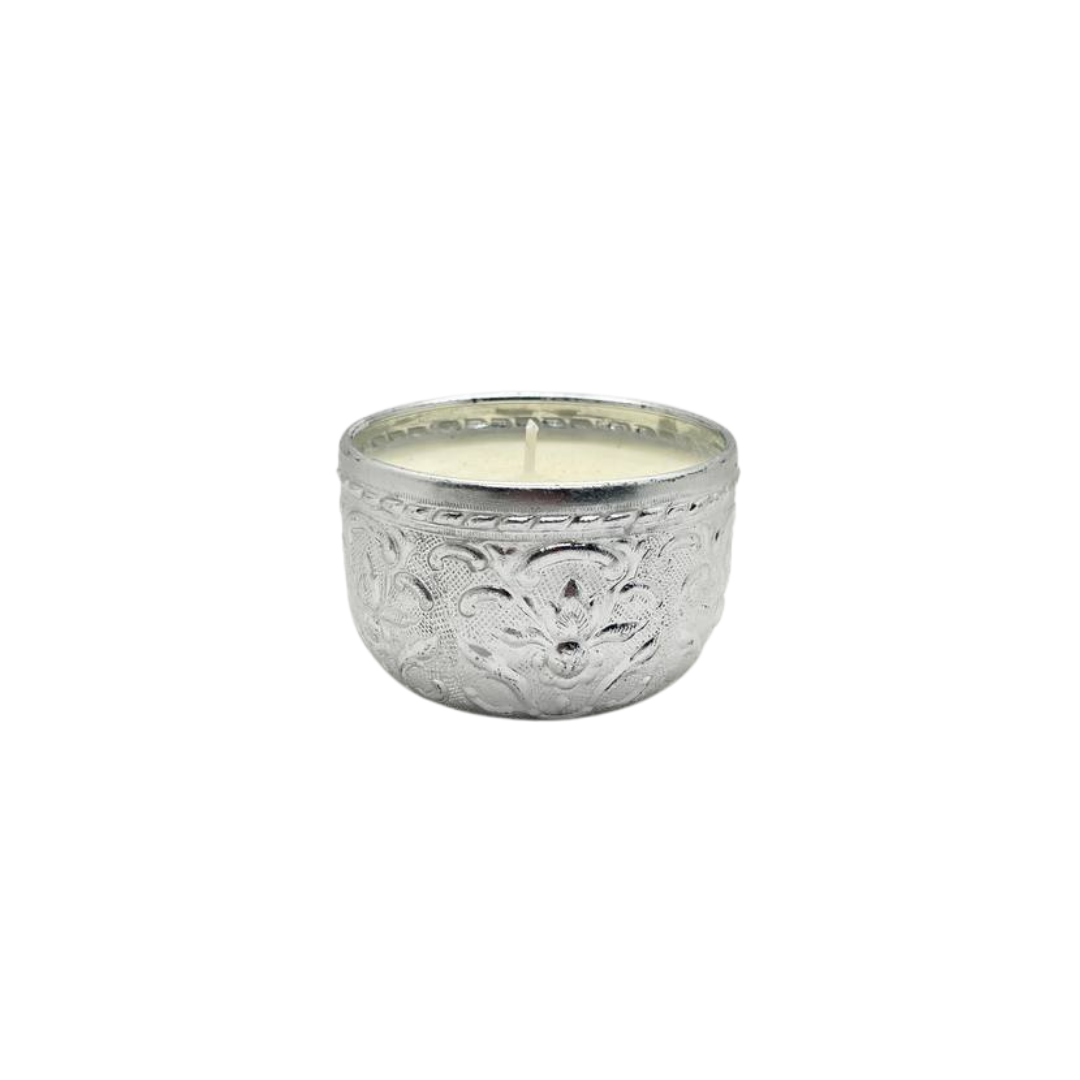 bougie en argent à motifs traditionnels khmers