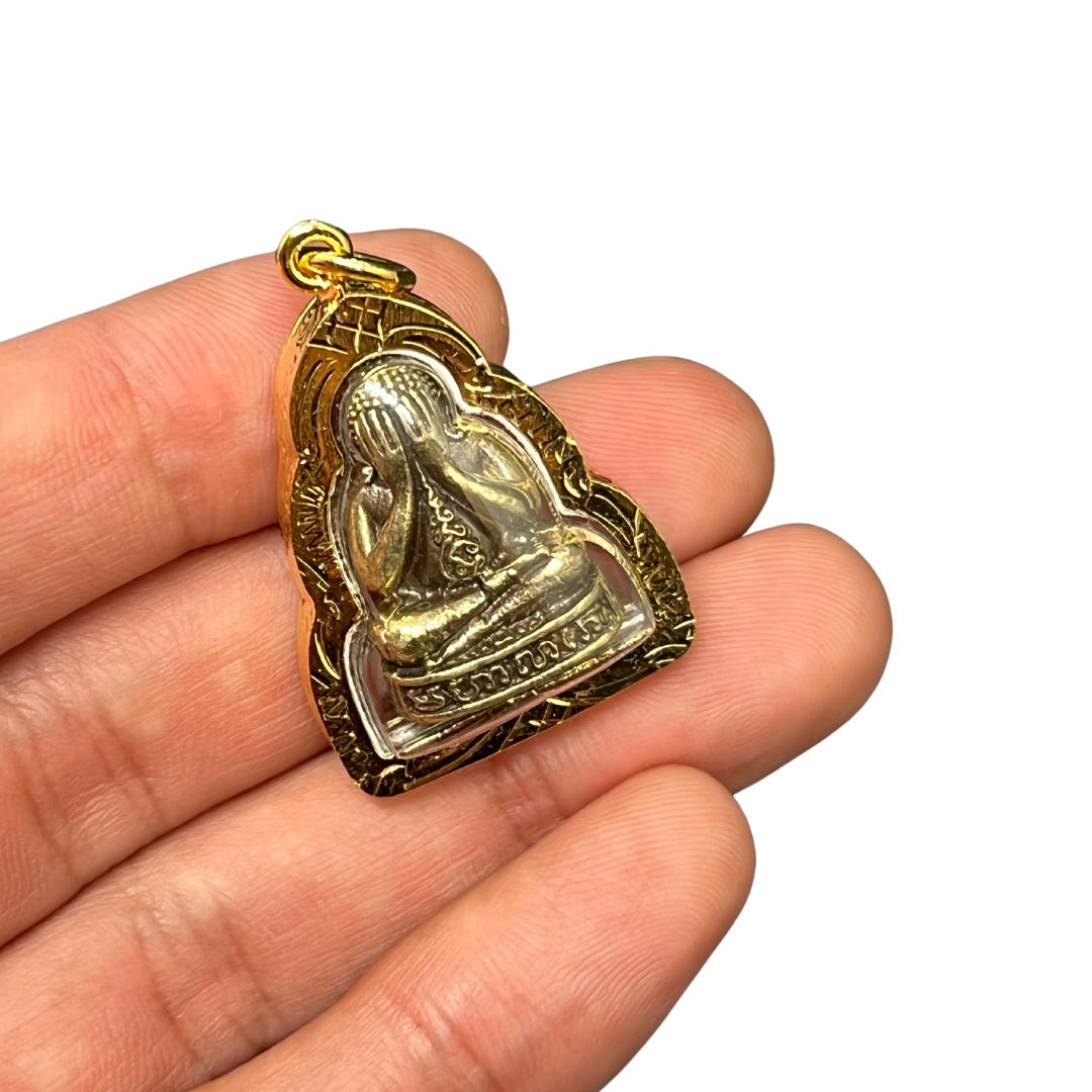Pendentif traditionnel amulette Bouddha Close eyes Happy Prosperity ( Phra Pidta Sangkajai )