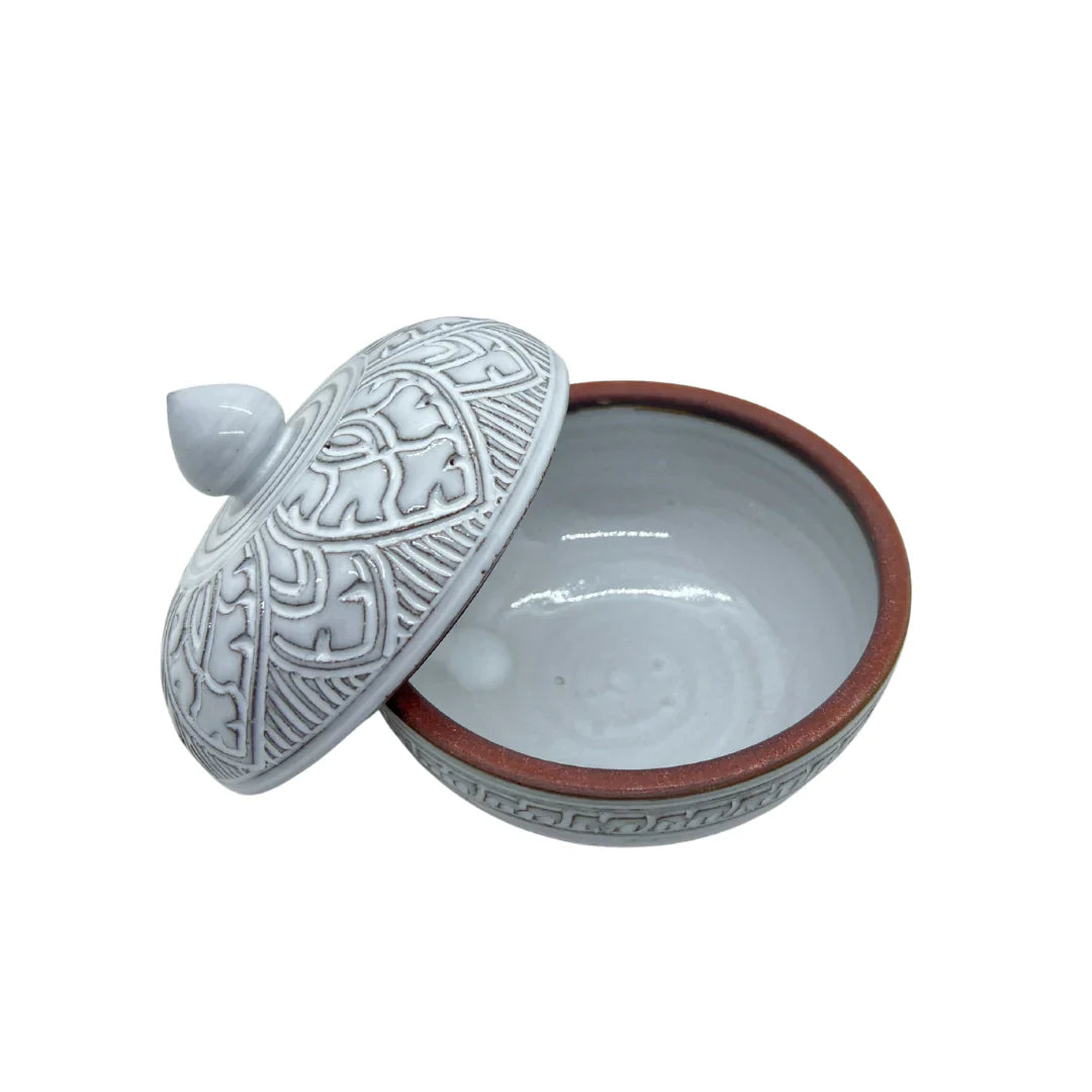 Pot rond "Siem Reap" avec couvercle en céramique du Cambodge fait à la main couleur blanche